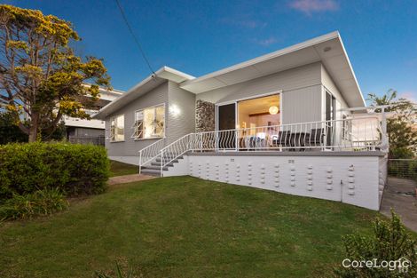 Property photo of 15 Walter Crescent Banora Point NSW 2486
