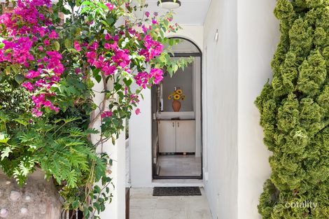 Property photo of 1/52 Cronin Avenue Main Beach QLD 4217