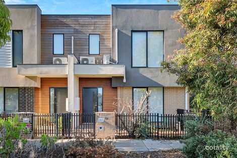 Property photo of 14 Valiant Walk Williams Landing VIC 3027