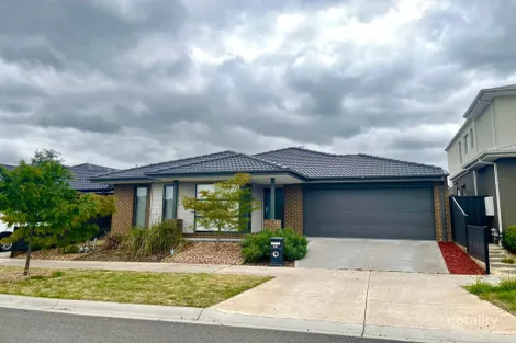 11 CARNSEW ST, KALKALLO, VIC 3064