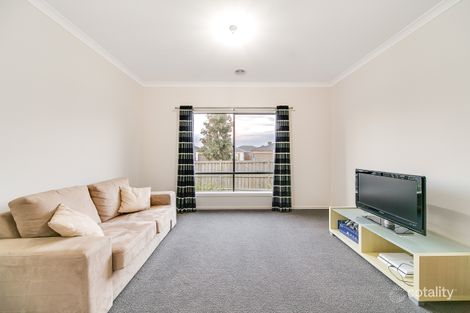 Property photo of 2 Stocks Drive Cranbourne West VIC 3977