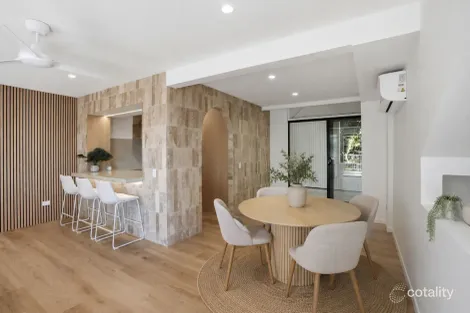 2/10 Dandaloo Dr, Currumbin, QLD 4223