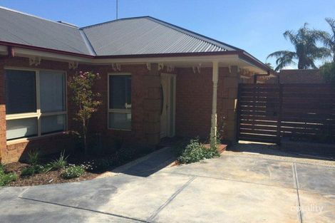 2/185 Henry St, Greensborough, VIC 3088