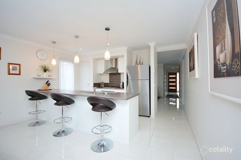 Property photo of 44 Biltmore Crescent Roxburgh Park VIC 3064