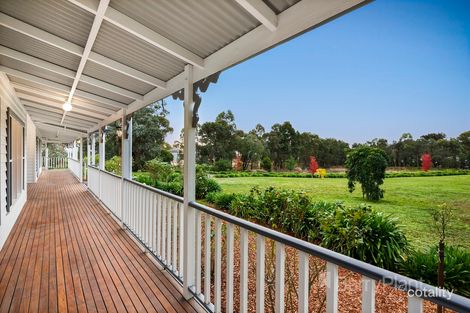 Property photo of 23 Kurrak Road Yarrambat VIC 3091