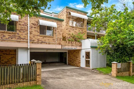3/169 Sir Fred Schonell Dr, St Lucia, QLD 4067