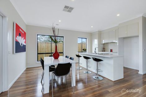 Property photo of 38 Yellow Brick Road Doreen VIC 3754