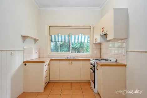 6 Leicester St, Preston, VIC 3072