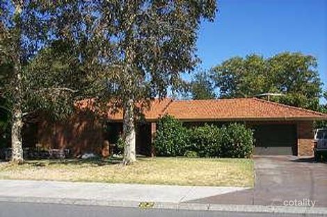 22 Lomatia Way, Forrestfield, WA 6058