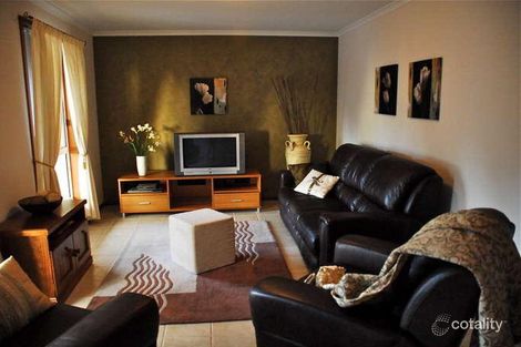Property photo of 3 Lexcen Grove Happy Valley SA 5159