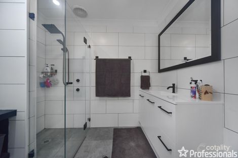 Property photo of 2/7 Harbour Boulevard Bomaderry NSW 2541