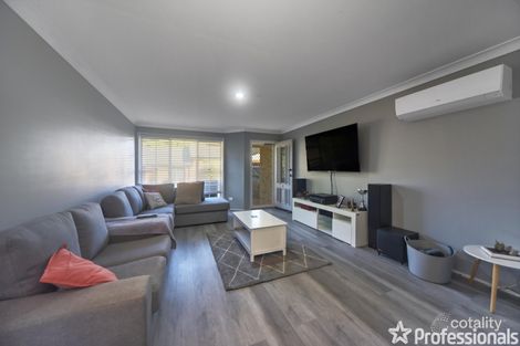 Property photo of 2/7 Harbour Boulevard Bomaderry NSW 2541