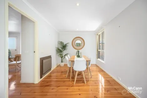 Property photo of 2 Maloney Street Wanniassa ACT 2903