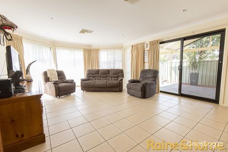 Property photo of 4 Lachlan Way Dubbo NSW 2830