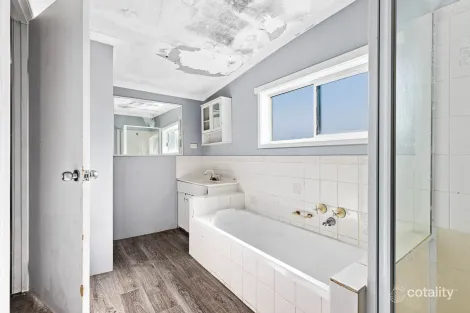 Property photo of 14 Clarkson Street Sebastopol VIC 3356