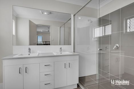 Property photo of 5 Strata Circuit Yarrabilba QLD 4207