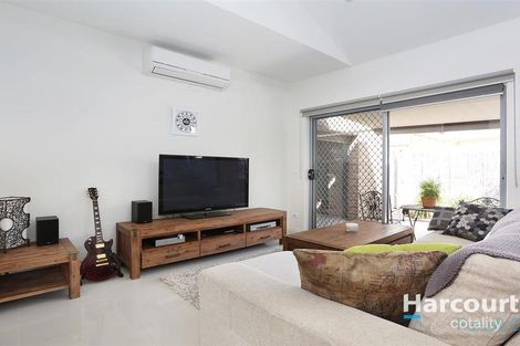 Property photo of 2/18 Waratah Street Thomastown VIC 3074