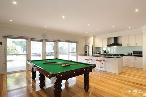Property photo of 10 Lindsay Street Bentleigh VIC 3204
