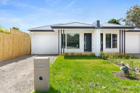 Property photo of 33 Taranna Street Mornington VIC 3931