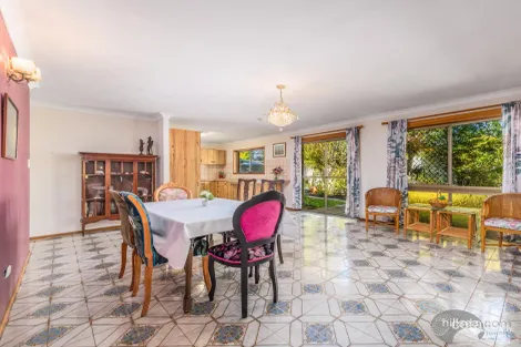 Property photo of 8 Kikori Crescent Runaway Bay QLD 4216