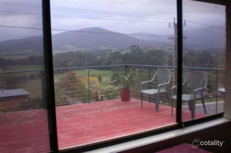 Property photo of 30 Alpine Boulevard Launching Place VIC 3139