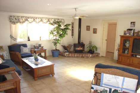 Property photo of 12 Nightingale Drive Blaxland NSW 2774