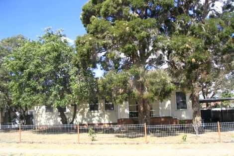 22 Tasman Ave, Lethbridge Park, NSW 2770