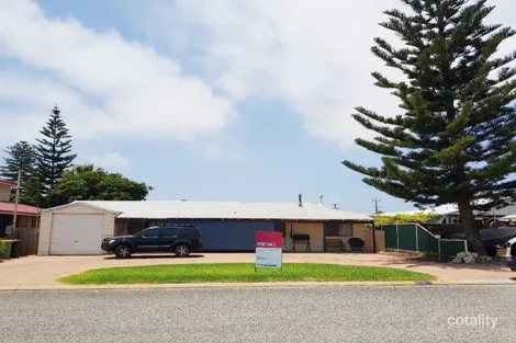 Property photo of 4 Coubrough Place Jurien Bay WA 6516