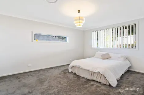 Property photo of 11 Aires Close Erina NSW 2250