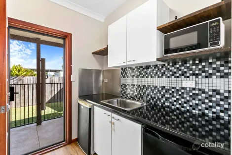 Property photo of 1 Preston Street Point Vernon QLD 4655