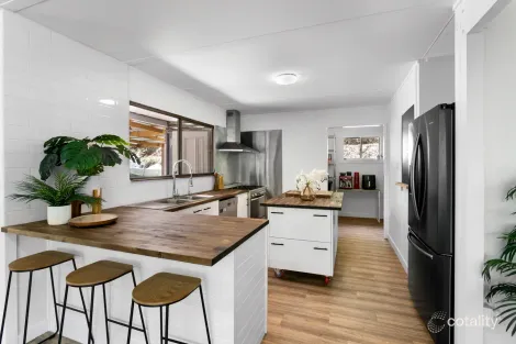 Property photo of 139 Musa Vale Road Cooroy QLD 4563