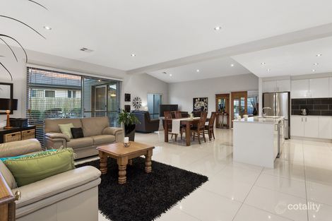 Property photo of 2 Allnutt Crescent Forde ACT 2914