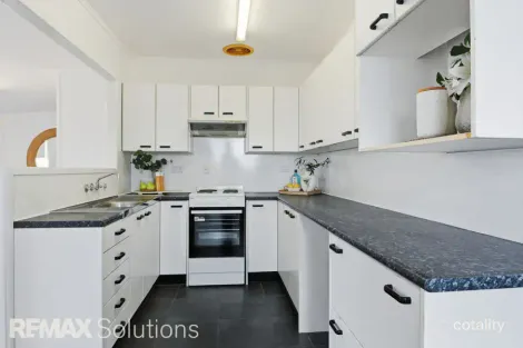 Property photo of 8 Nichols Road Kippa-Ring QLD 4021