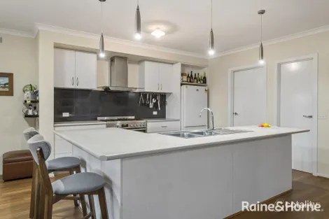 Property photo of 8 Sanctuary Drive Kyneton VIC 3444