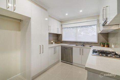 Property photo of 17 Mountfield Road Kilsyth VIC 3137