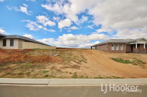 16 Mcgillan Dr, Kelso, NSW 2795