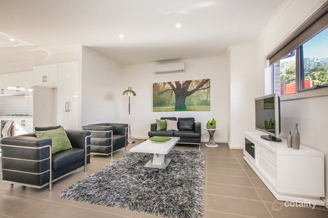 Property photo of 2/55 Yarra Avenue Reservoir VIC 3073