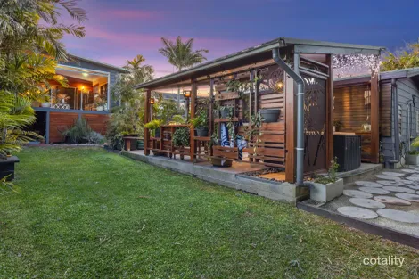 Property photo of 13 Wilson Street Labrador QLD 4215