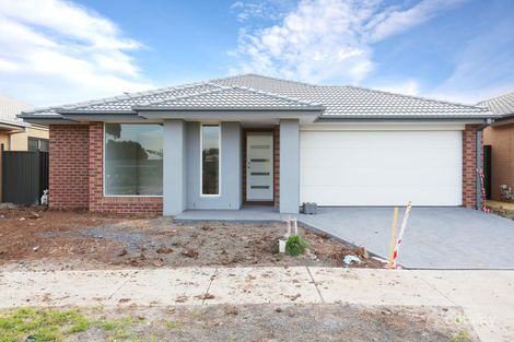 Property photo of 12 Heaton Street Tarneit VIC 3029