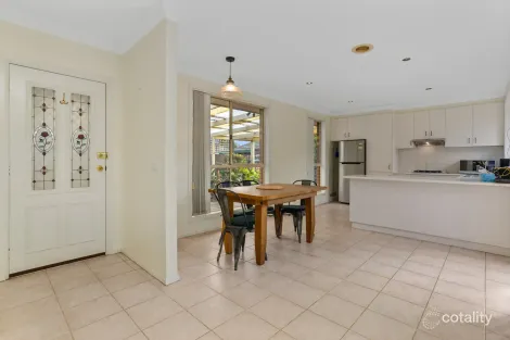 Property photo of 2/33 Eames Avenue Brooklyn VIC 3012