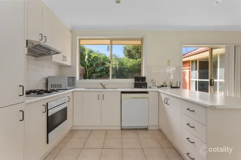 Property photo of 2/33 Eames Avenue Brooklyn VIC 3012
