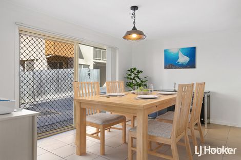 2/36 Silvyn St, Redcliffe, QLD 4020
