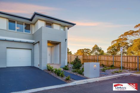Property photo of 39 Highland Close Macquarie Links NSW 2565