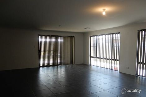 Property photo of 19 Chidlow Grange Ellenbrook WA 6069
