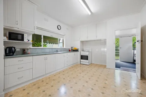 Property photo of 9 Queen Street South Ararat VIC 3377