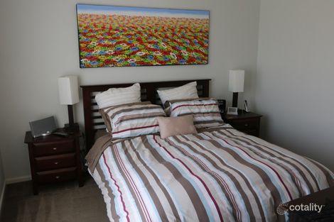 Property photo of 2 Dawson Crescent Manor Lakes VIC 3024