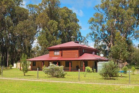 Property photo of 15 Tall Tree Crescent Reinscourt WA 6280