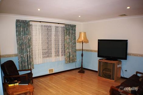 Property photo of 36 Simmons Loop Parmelia WA 6167