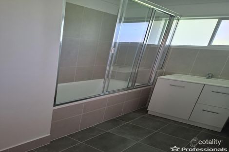 Property photo of 70 Dalrymple Drive Toolooa QLD 4680