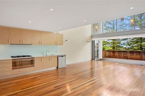 Property photo of 2/33 The Esplanade Thirroul NSW 2515